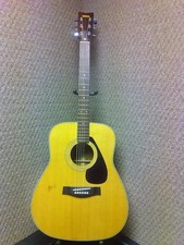 Yamaha FG335 Acoustic Guitar