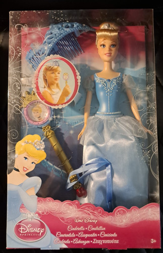 Coffret poupée disney - poupée,