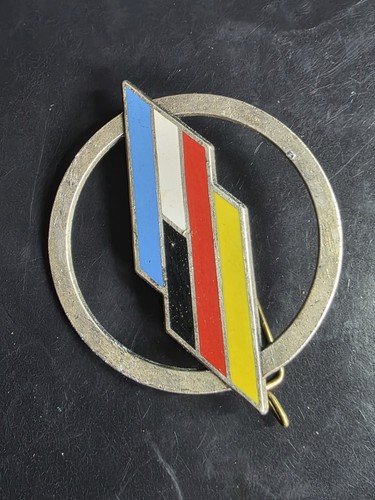 Coiffure insigne béret - de,