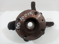 MOYEU DE ROUE AVANT DROITE /