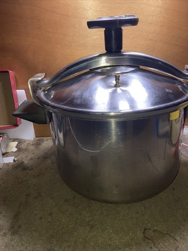 Ancienne cocotte - (d,