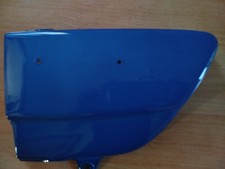 Cache Latéral Suzuki GT 380  47211-34100-156 Identique a 47211-34100-000 Neuf