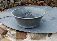 ancienne bassine galvanisée