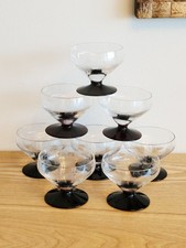 8 Anciennes Coupes A Champagne