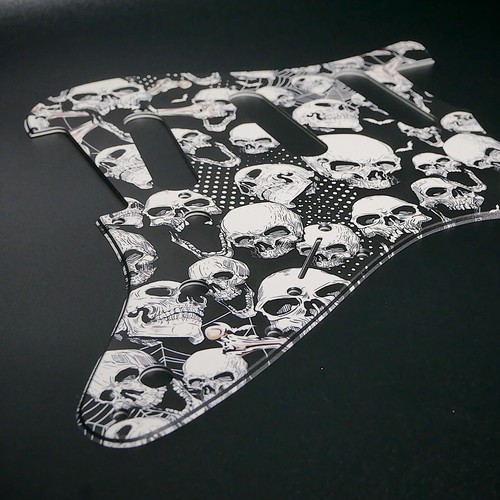 Pickguard fender strat - strat, •