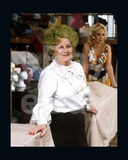 Êtes-Vous Servi (TV) Mollie