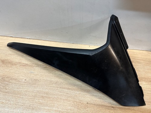 Cache lateral carenage - un,