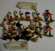 lot jouet ancien - anciennes figurines joueurs de foot années 50/60