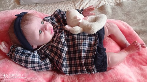 Bébé reborn éveillée - bébé,