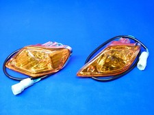 A droite Clignotant Gamax AX100 et AX250 avant gauche 35631-AX100 