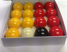 Rouge et Jaune 2" Set boules