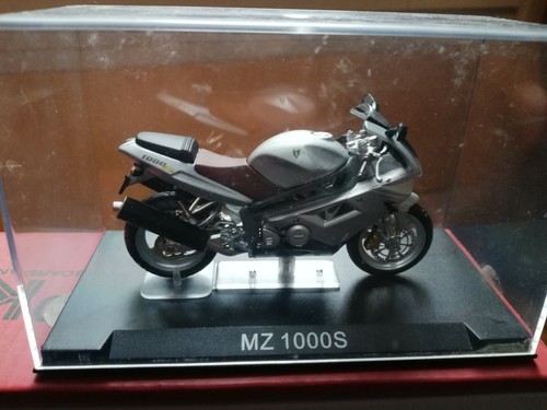 Moto miniature 1000 - 1000, s