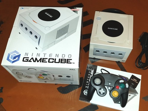 Nintendo gamecube console - nintendo, +