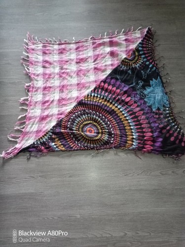Foulard desigual