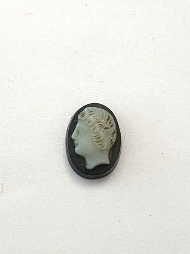 Ancien élément pour collier