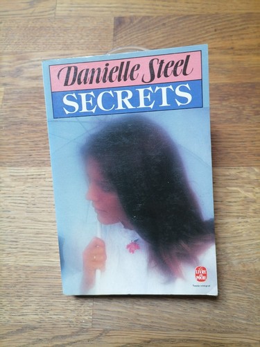 Livre secrets danielle - -,