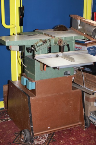 Machine bois lurem - à,