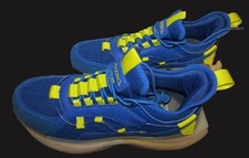 PRICED 2 SELL BNIB Men's 9