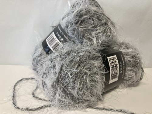 Lot pelotes de laine - de,