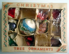 OLD BOX WHIT 12 CHRISTMAS TREE ORNAMENTS **** ANCIENNE BOÎTE 12 DÉCORATIONS NOEL