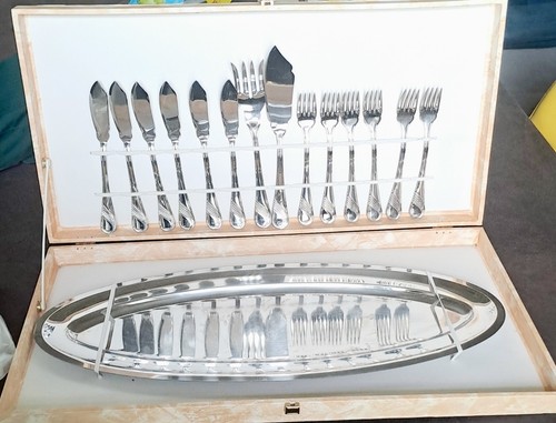 élégant service poisson - Élégant,