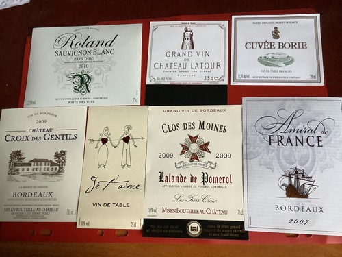 Etiquettes de vins - ,