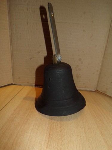 Ancienne cloche cm - 11,
