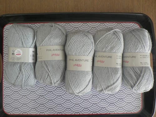 Lot pelotes de laine - de,