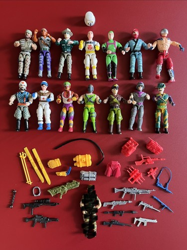 Lot figurines accessoires - 14,