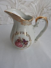 Pot a lait ancien en