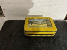 Boite métallique ancienne de