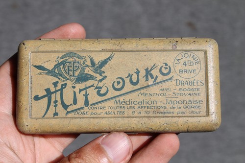 Ancienne boite tôle - boite,