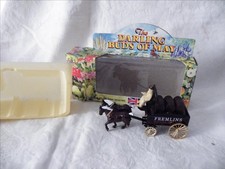 SUPERBE CHARIOT HIPPOMOBILE