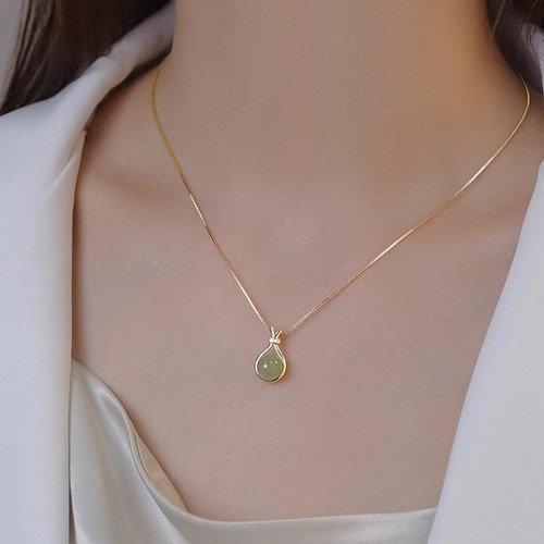 Collier pendentif sac