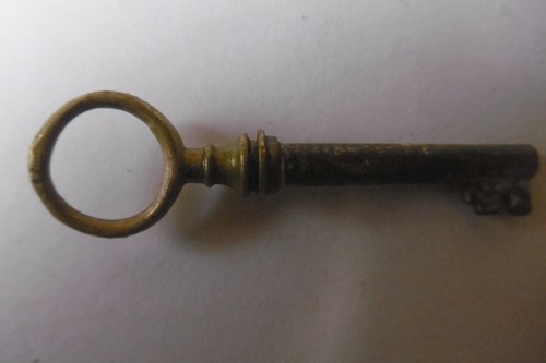 Clé clef ancienne creuse - ancienne,