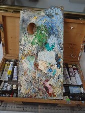 BOITE PEINTURE + TUBES +