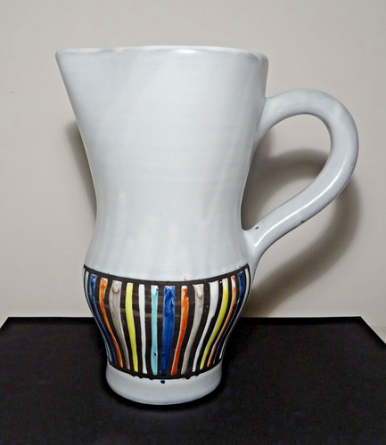 Pitcher roger capron - pitcher,