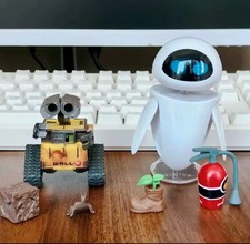 🎁 FIGURINE WALL-E ET ÈVE