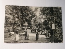 CPA 76 LE HAVRE - Une Allée du Square Saint-Roch