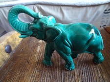 ancien éléphant en