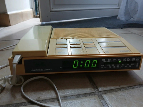 Téléphone radio réveil