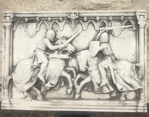 Bas relief plâtre - bas,