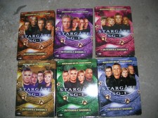 LOT  DVDS STARGATE SG1 SAISON