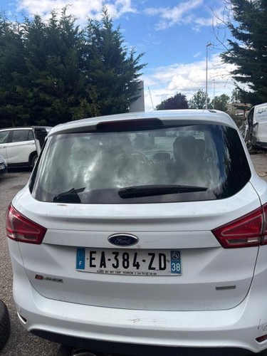 Malle hayon arriere ford max - malle/hayon,