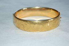 Bracelet Manchette gravé 9 ct