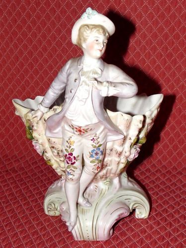 Bouquetière ancienne - , en