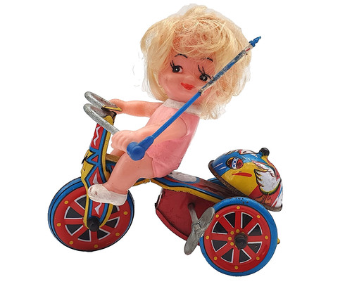 Tricycle humoristique poupée - humoristique,