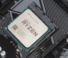 AMD Ryzen 7 2700X 3,7 GHz