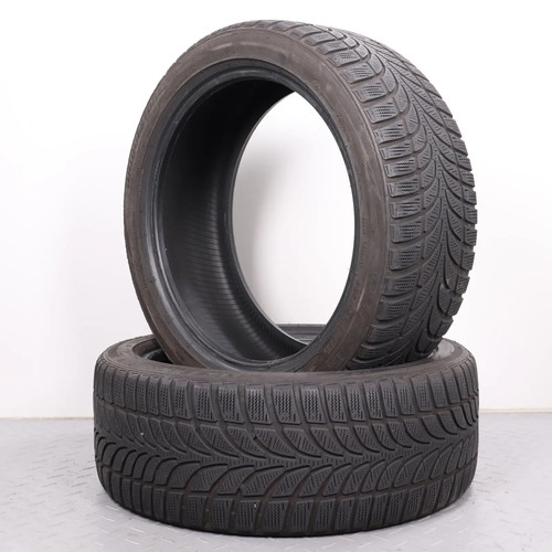Pneus hiver 225 45 - d'hiver, r18