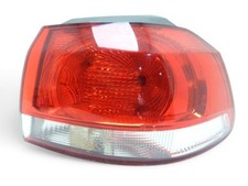 Feu arriere principal droit